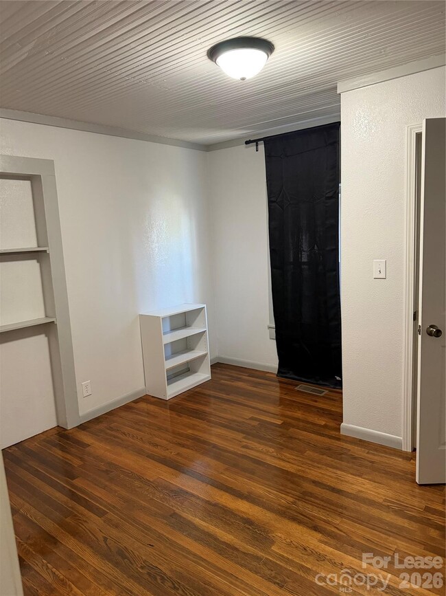 Photo - 31 Carolina Ave