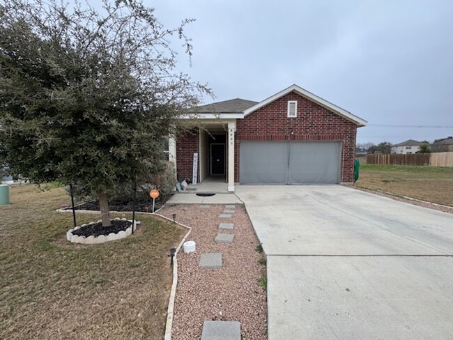 Spacious 4 Bedroom 3 Full Bath home in the... - Spacious 4 Bedroom 3 Full Bath home in the...