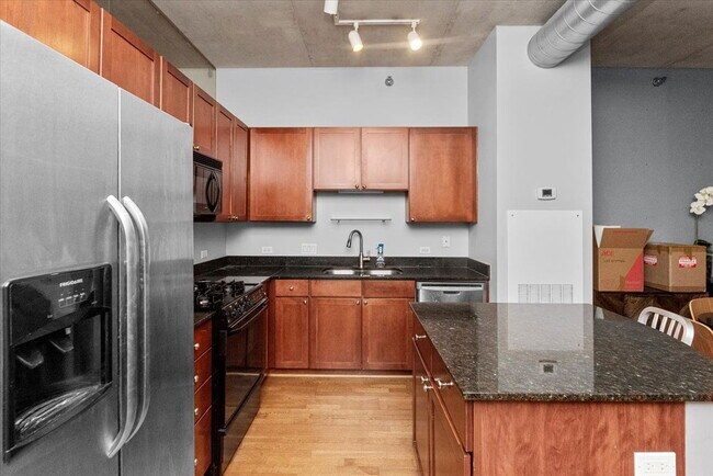 Photo - 720 N Larrabee St Unidad 1012