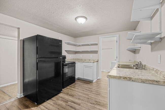 Photo - 410 N Grant St