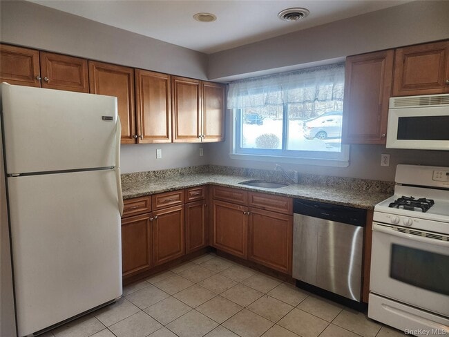 Photo - 18 Pavilion Ridge Way Unit 1