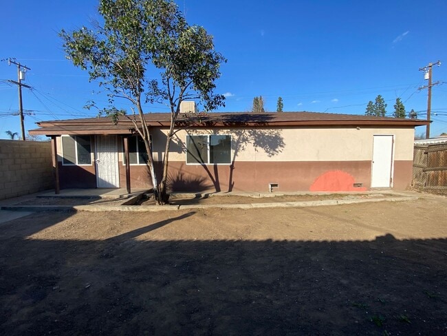 Photo - Hard to Find 1 BD 1 BA House with a 2 car garage and it's own yard.