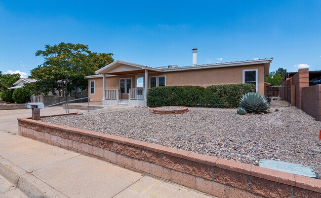 Photo - 6517 San Francisco Rd NE