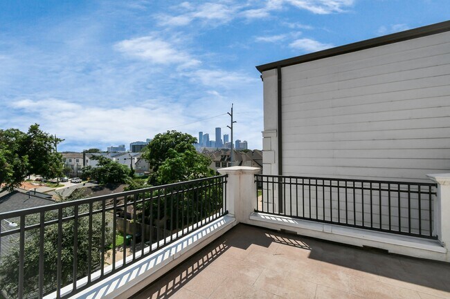 Photo - 2709 Kennedy St