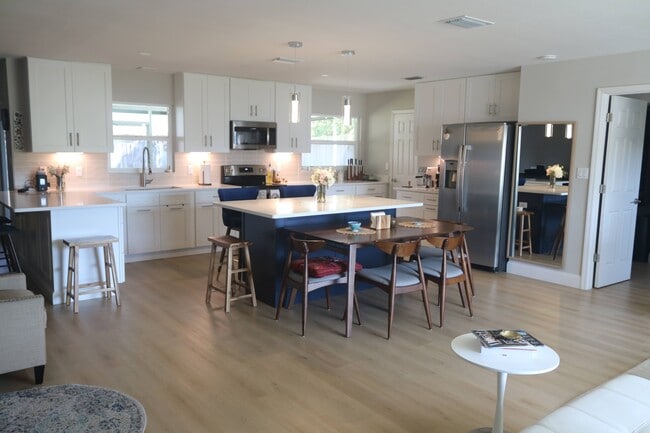 Building Photo - 5417 Ferrol Dr Rental