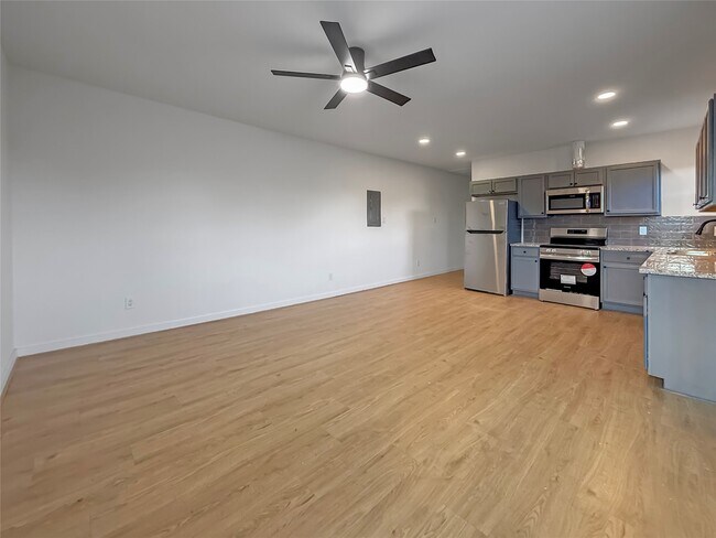 6707 Avenue F Unit 1