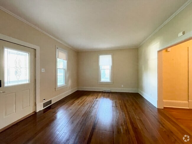 Building Photo - 1415 N D St Rental