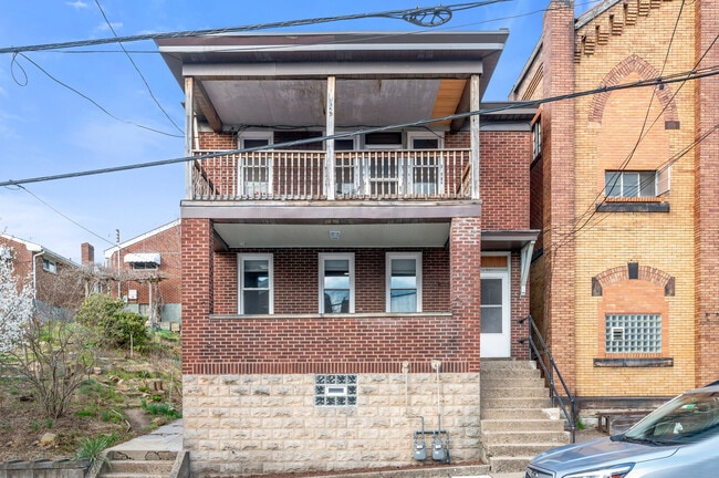 Building Photo - 227 45th St Unit 1