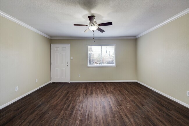 Photo - 2006 W 43rd St Unit 17