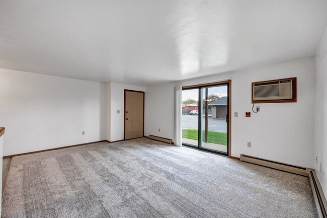 Photo - Charming & Cozy 1-Bedroom Upper Apartment Unidad 730-06