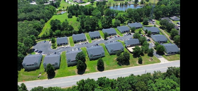 Photo - Hillview Village Apartments
