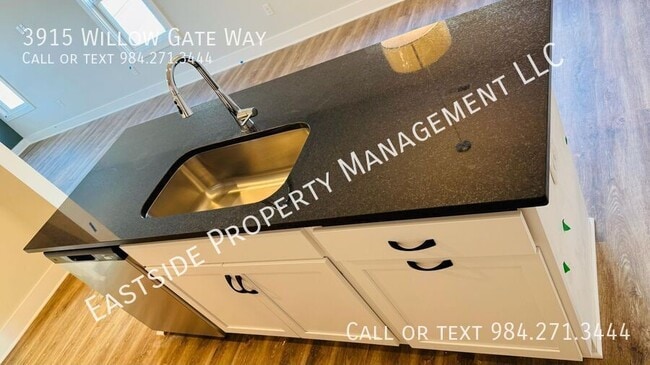 Photo - 3915 Willow Gate Wy