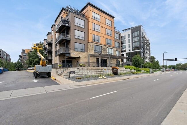 3104 W Lake St Unidad 412