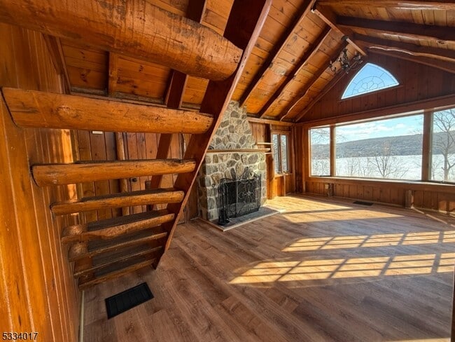 Photo - 3 Kushaqua Trail N