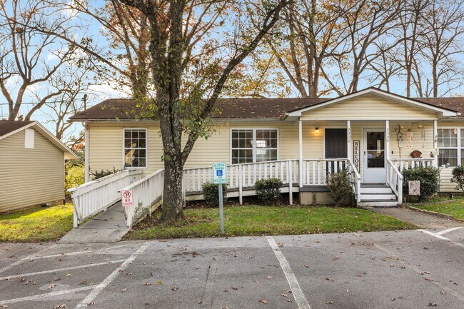 Golf View Apartments
