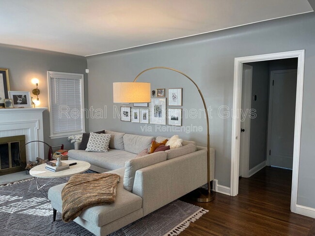 Photo - 4119 N Sheridan Ave