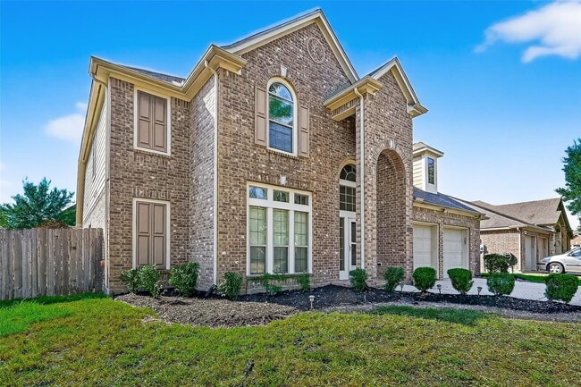 Photo - 2606 Waterbrook Ln