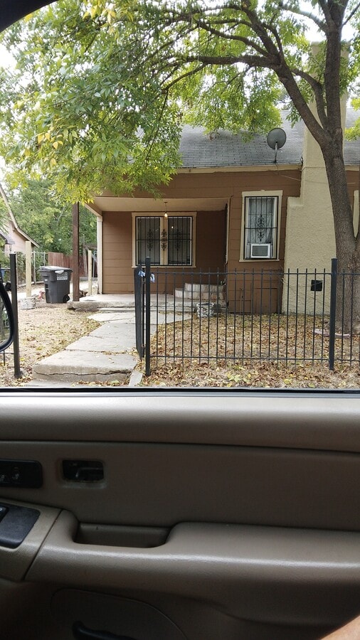Photo - 1718 Schley Ave