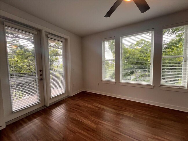 Photo - 1900 Barton Springs Rd Unit 4041