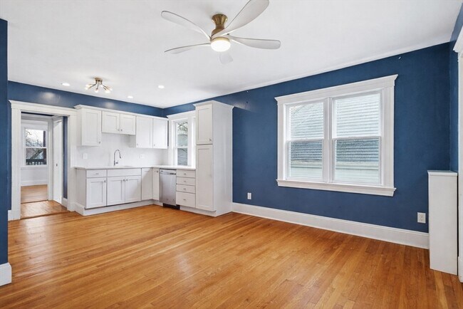 Photo - 15 Adelaide St Unit 4