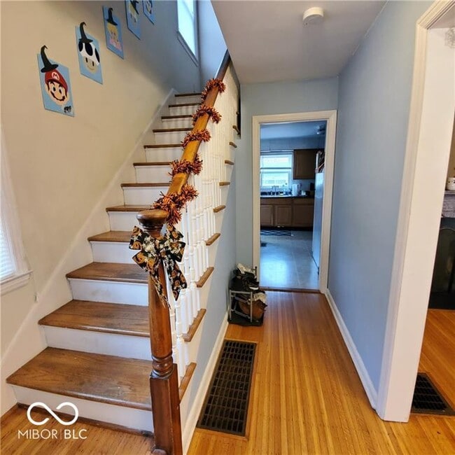 Photo - 4635 Rookwood Ave