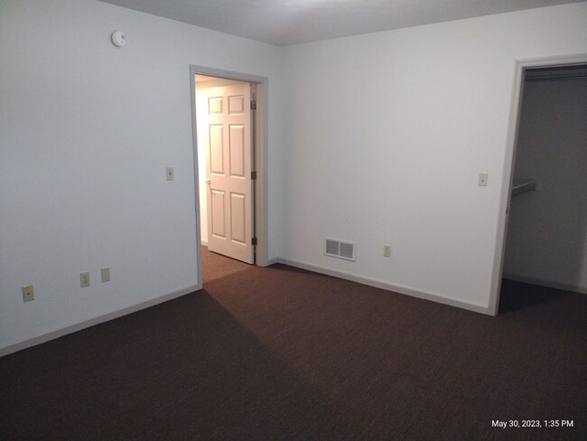 Photo - Endeavor Creekside Apartments