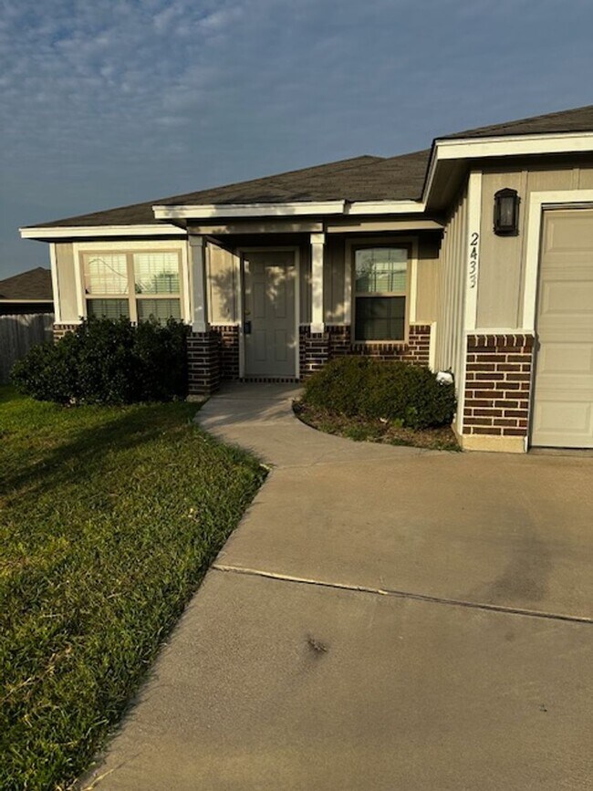 Photo - 2433 Stoneham Ct Unit 2433 Stoneham Ct