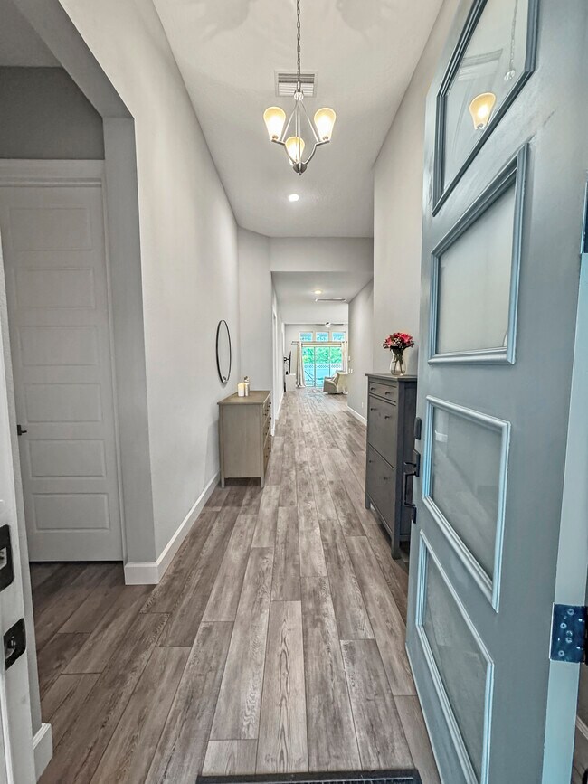 Photo - 179 Sparrow Crk Dr