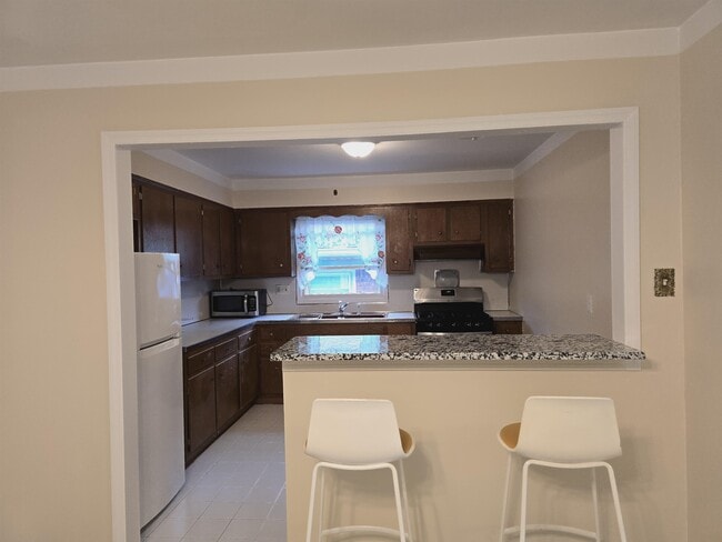 Photo - 1000 Avenue C