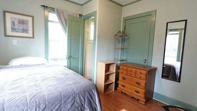 Photo - Cozy, Fully Furnished Roosevelt Shared Living Space Unidad Green Room #2