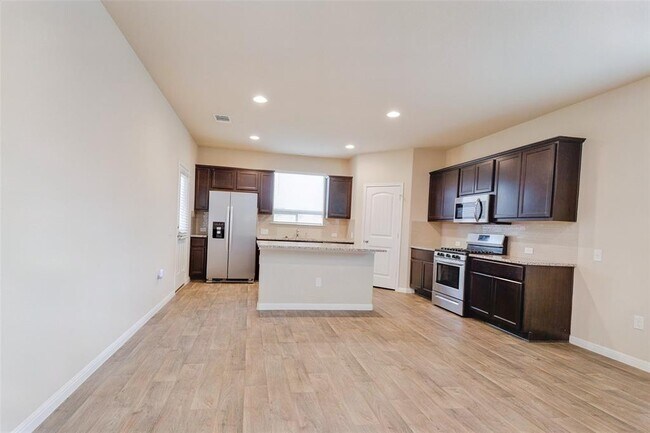 Photo - 1309 Anhalt Dr