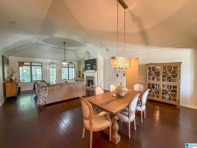 5259 Park Side Cir