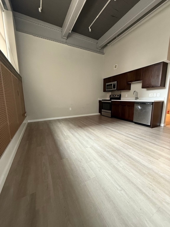 Photo - 6 Chatham St Unidad 103