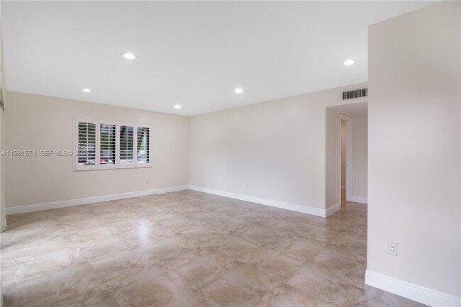 Photo - 7915 SW 86th St Unidad 709