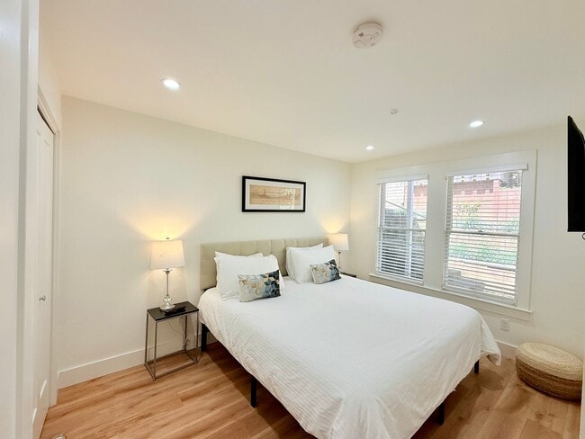 Photo - 14 Princess Ln Unit Apt 2