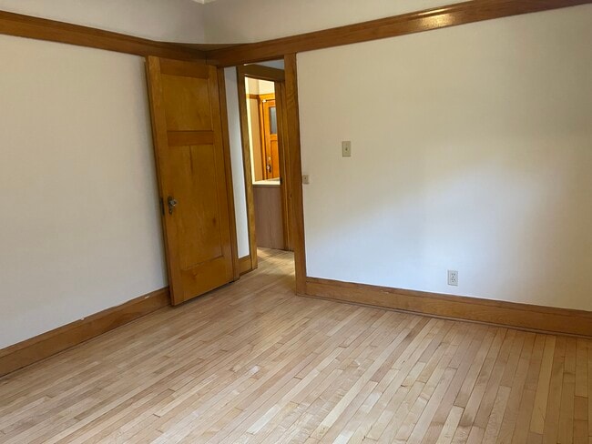 Primer dormitorio - 2567 N 61st St Unidad 2567