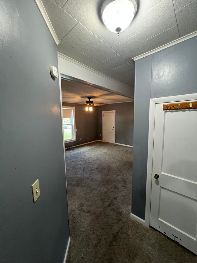 Photo - 473 E Main St Unit 473A