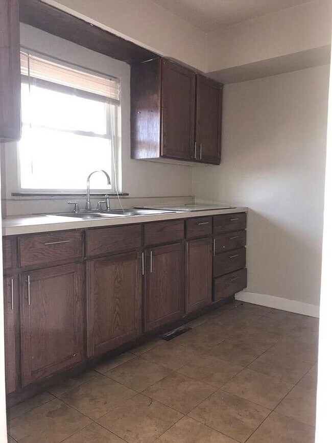 Building Photo - 79762