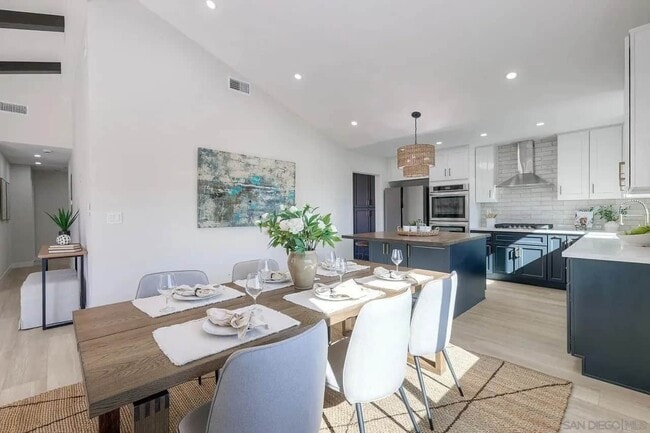 Photo - 436 Date Ave