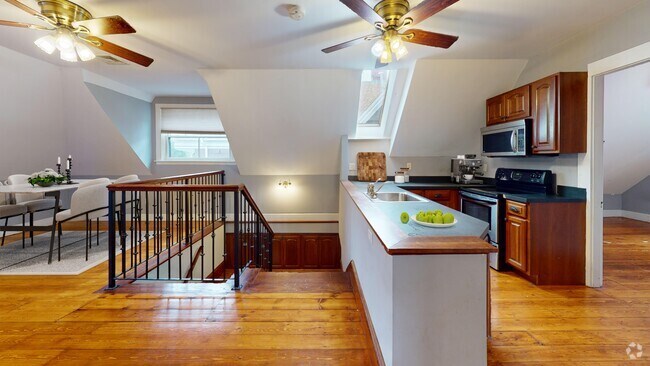 Building Photo - 126 Calumet St Unit #2 Rental