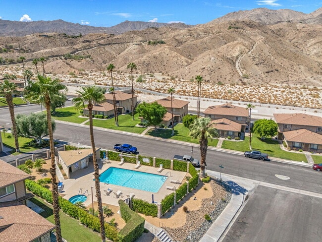 Photo - 72546 Edgehill Dr Unit 1