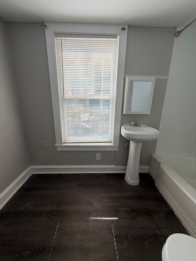 Photo - 21 S Wycombe Ave Unit Apt. A