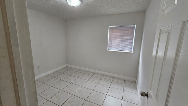 Photo - 3201 SW 98th Ave