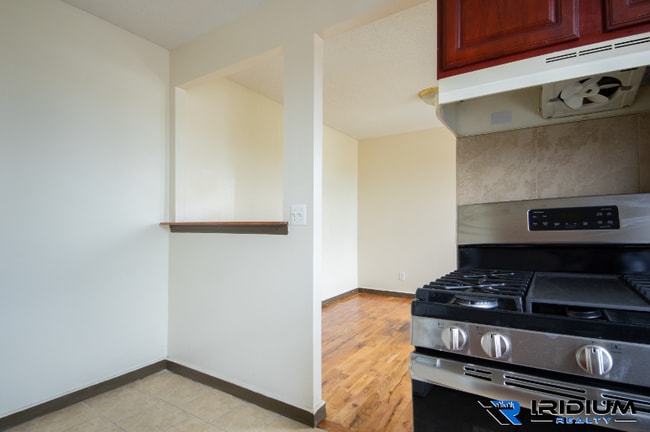Photo - 425 Rose Ave Unit 2BR