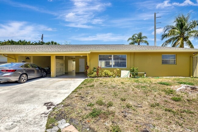 Building Photo - 212 Palmetto Dr Unit 212
