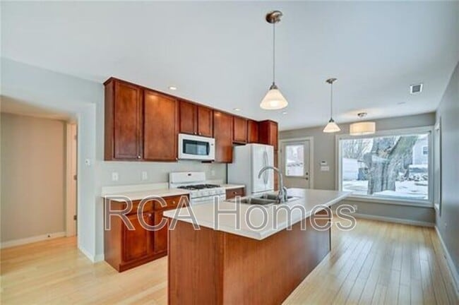 Photo - 2013 Bellefontaine St