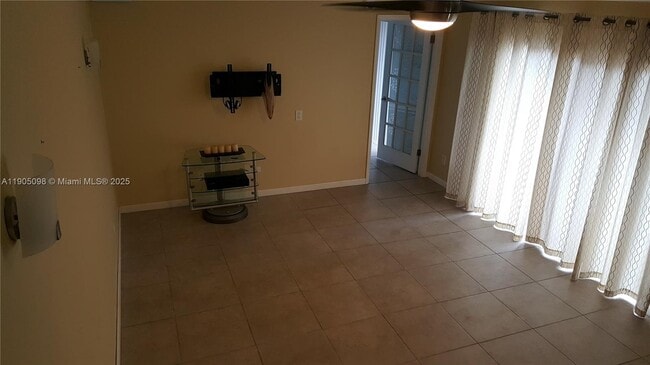 Photo - 8137 S Coral Cir