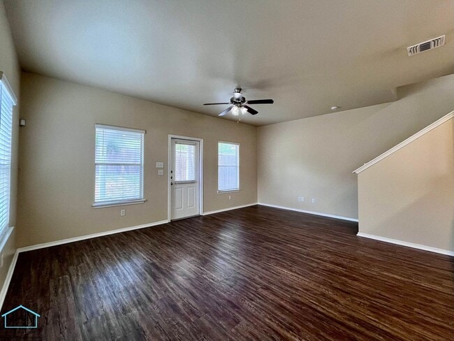 5807 Golf Bend