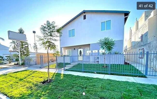 Photo - BROADWAY (10611) Unit BROADWAY (10611)