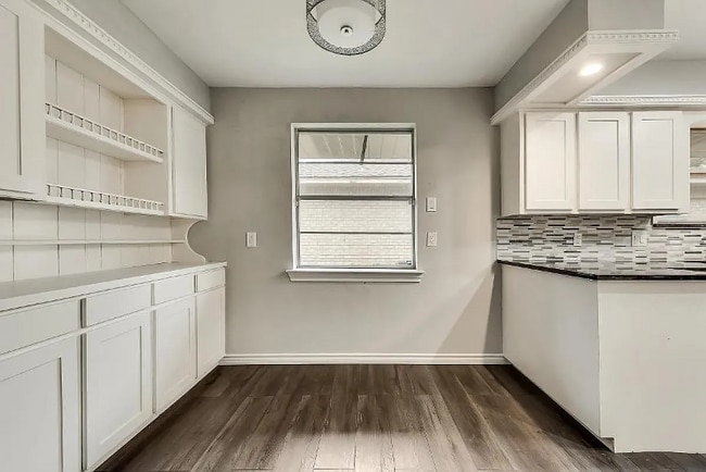 Photo - 5806 Everglade Rd